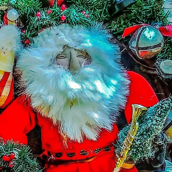 VINTAGE ORNAMENT WREATH HANDCRAFTED COLLECTABLE - Picture 4 of 7